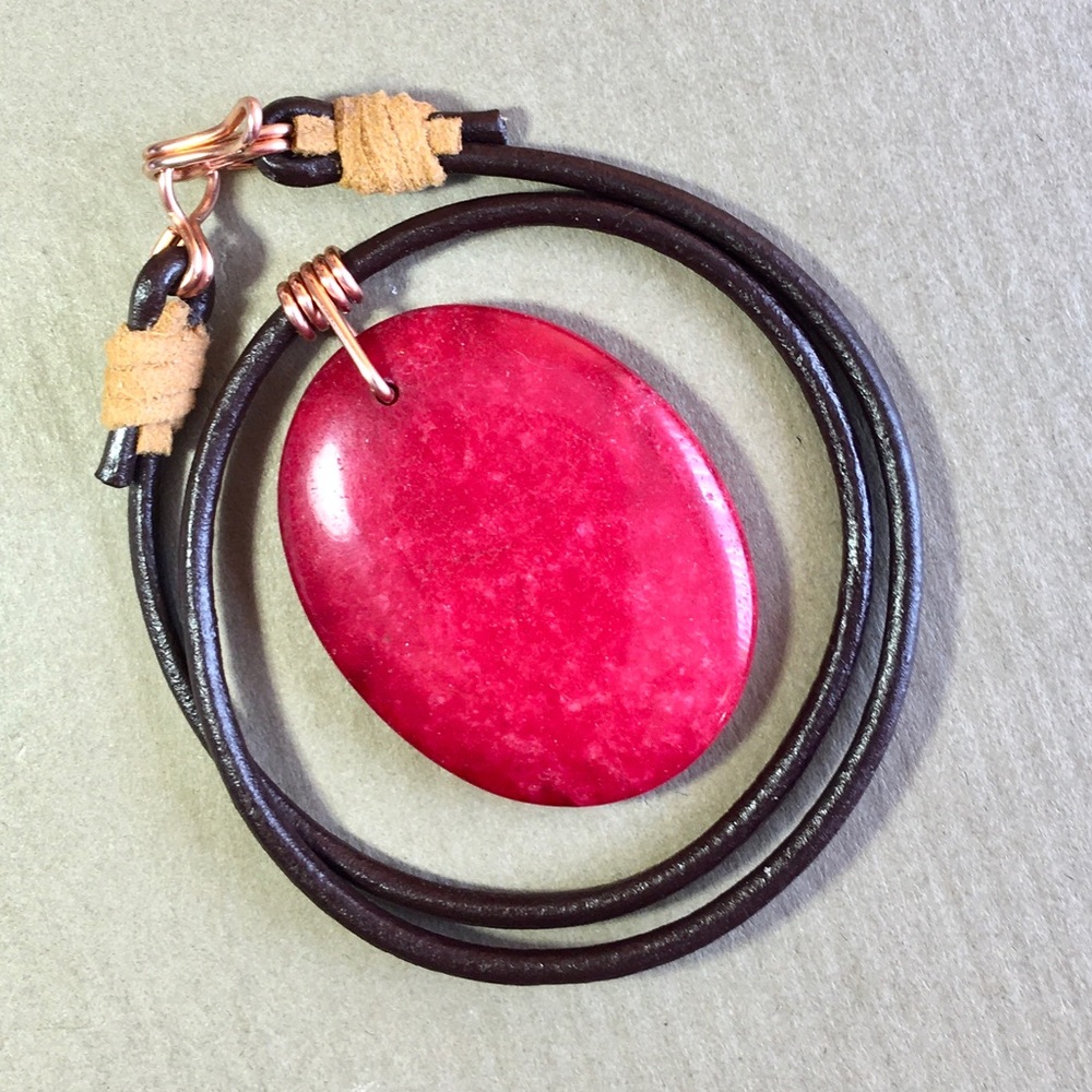 16” Rare Red Agate Leather Choker Necklace